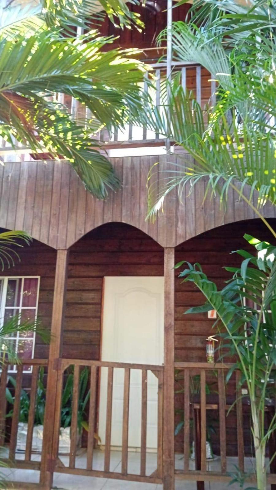 T&T - Tatty And Tony Guesthouse Negril Quarto foto